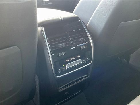 Used 2025 BMW X6 xDrive40i AWD/4WD image 10