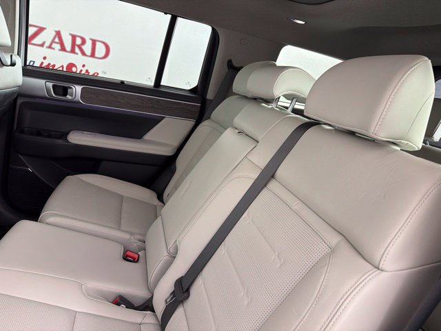 Used 2025 Hyundai Santa Fe Limited FWD image 28