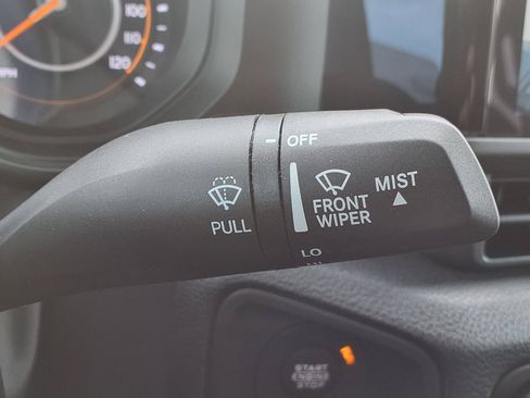 Used 2025 Jeep Gladiator Mojave AWD/4WD image 22