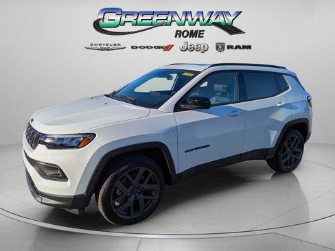 New 2026 Jeep Compass Latitude w/ Sun and Sound Group image 4