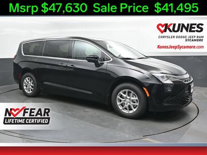 New 2027 Chrysler Pacifica Select