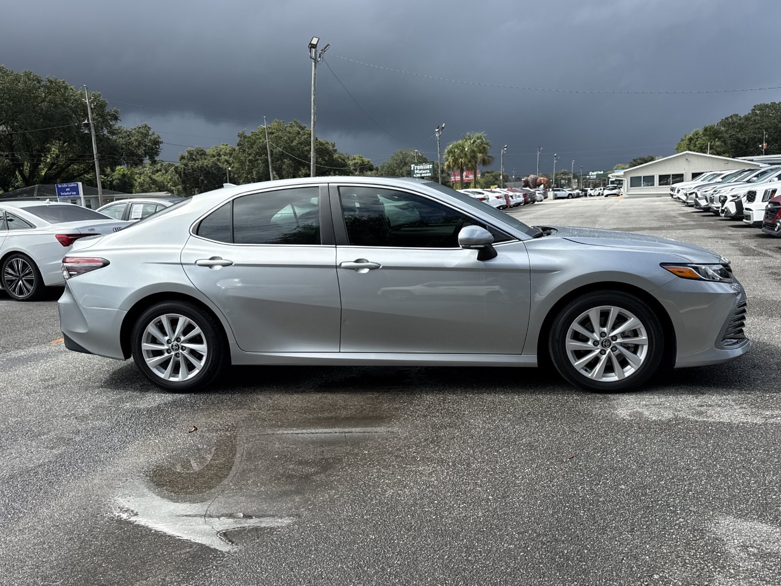 Used 2024 Toyota Camry LE w/ Convenience Package FWD image 6