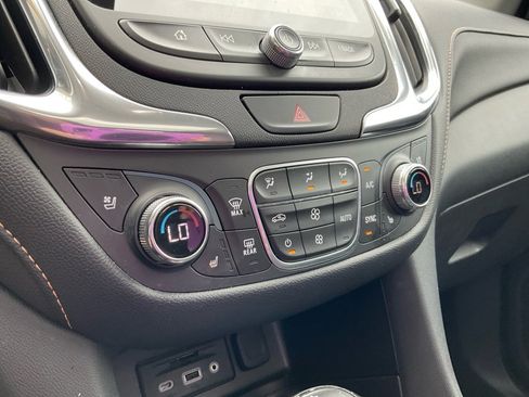 Used 2020 Chevrolet Equinox Premier image 18