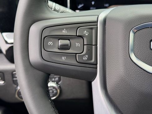 New 2025 GMC Sierra 2500 SLT w/ SLT Premium Package image 29