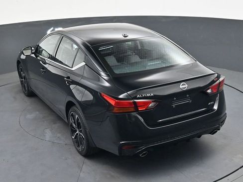 Used 2024 Nissan Altima 2.5 SR w/ SR Premium Package image 27