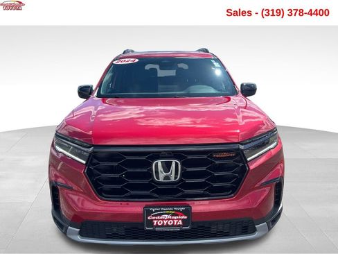 Used 2024 Honda Pilot TrailSport image 8