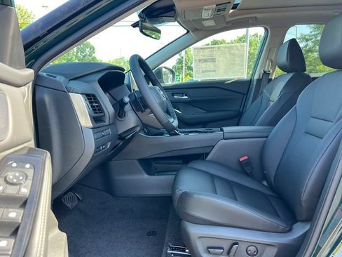 New 2026 Nissan Rogue Dark Armor AWD/4WD image 4