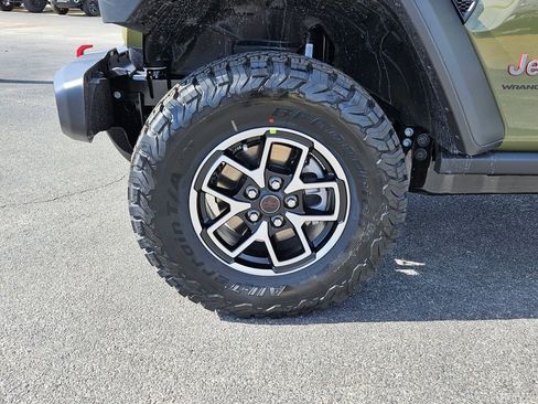 New 2026 Jeep Wrangler Unlimited Rubicon AWD/4WD image 9