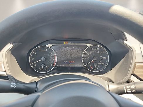 Used 2025 Nissan Altima 2.5 SV FWD image 17