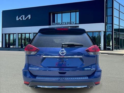 Used 2020 Nissan Rogue S w/ Special Edition Package AWD/4WD image 5