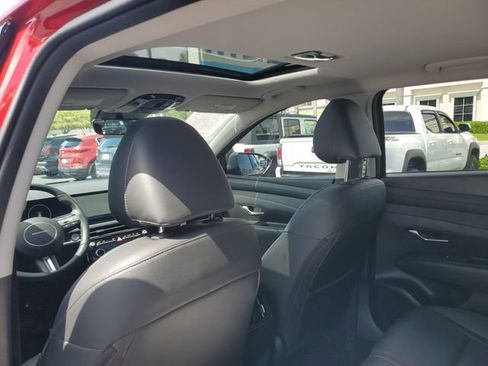 Used 2025 Hyundai Tucson SEL FWD image 25