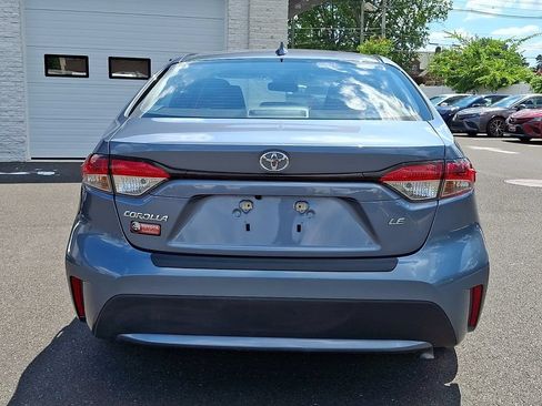 Certified 2025 Toyota Corolla LE FWD image 5