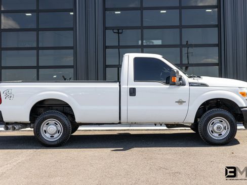 Used 2014 Ford F250 XL w/ Power Equipment Group AWD/4WD image 9