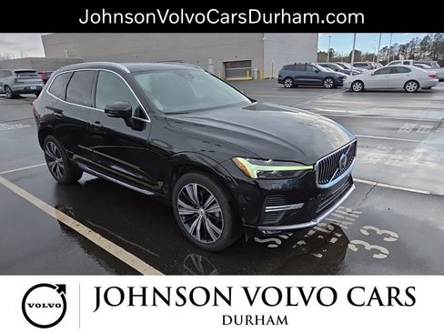 Used 2023 Volvo XC60 B5 Plus w/ Climate Package image 3