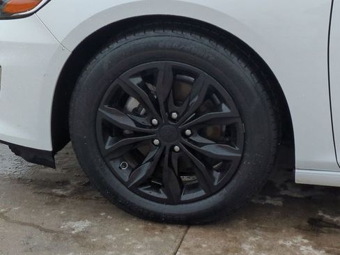 Used 2023 Chevrolet Malibu LT image 11