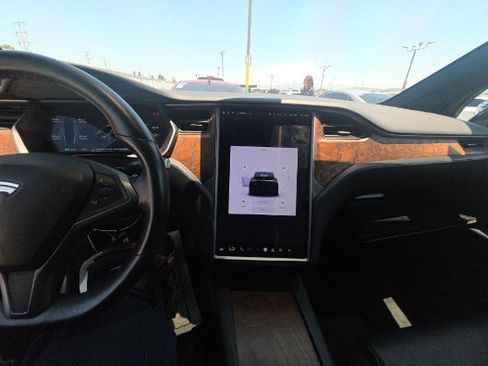 Used 2020 Tesla Model X Long Range AWD/4WD image 4