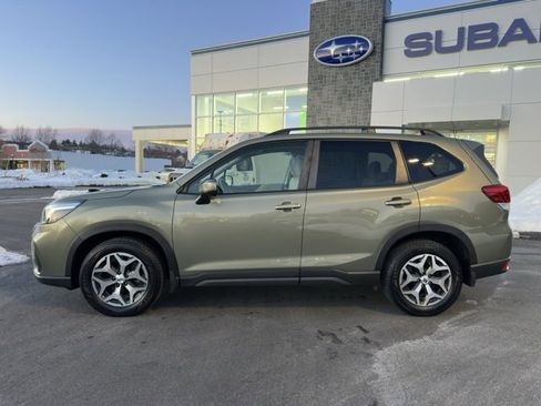 Used 2019 Subaru Forester Premium image 9