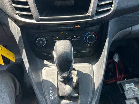 Used 2021 Ford Transit Connect XL FWD image 4