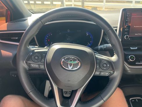 Used 2022 Toyota Corolla XSE FWD image 19