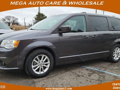 Used 2018 Dodge Grand Caravan SXT w/ Driver Convenience Group