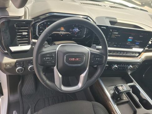 Used 2024 GMC Sierra 1500 Elevation AWD/4WD image 30