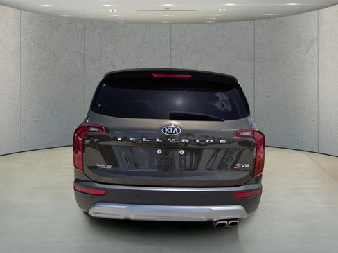 Used 2020 Kia Telluride S w/ S 8 Passenger Seating Package FWD image 6