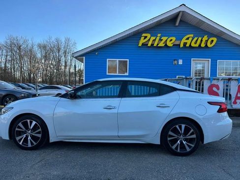 Used 2017 Nissan Maxima 3.5 S image 3