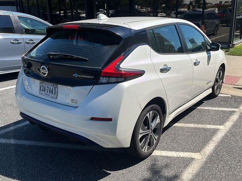 Used 2019 Nissan Leaf SV Plus w/ SV All Weather Package FWD image 3