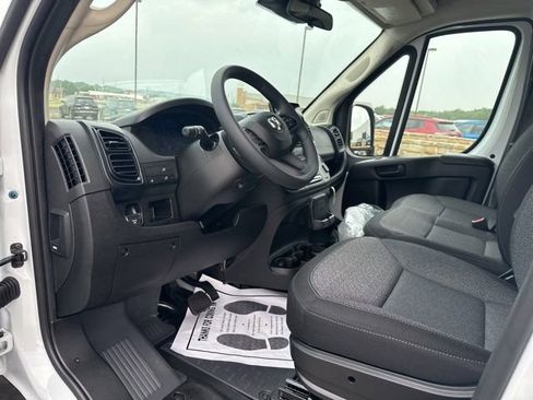 New 2026 RAM ProMaster 2500 w/ Premium Convenience Group FWD image 19