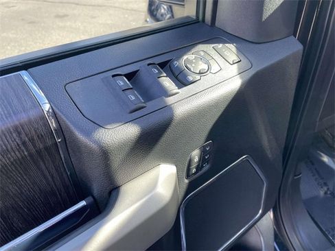 Certified 2021 Ford F250 Lariat w/ Lariat Ultimate Package image 14
