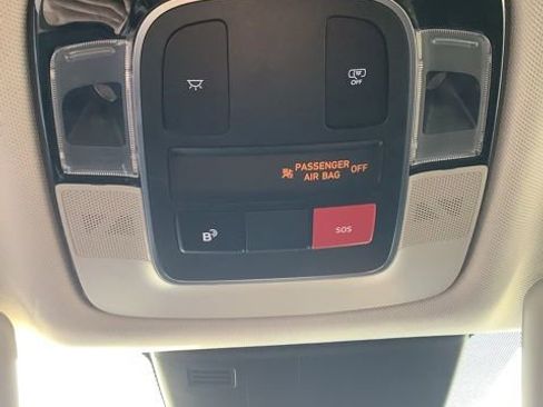 Certified 2025 Hyundai Tucson SE image 33