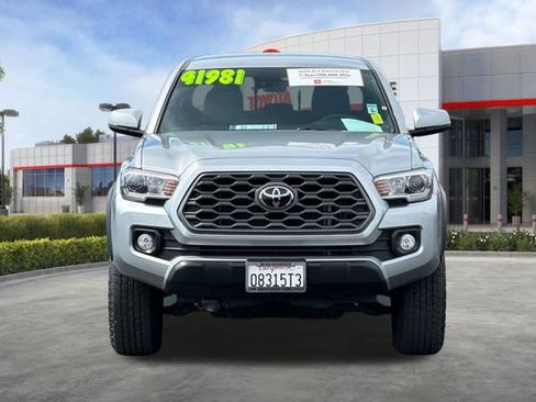 Certified 2023 Toyota Tacoma TRD Off-Road w/ Technology Package AWD/4WD image 11