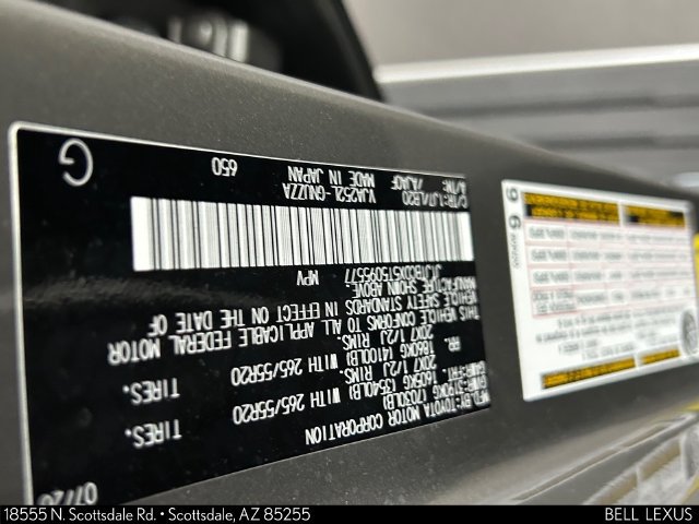 Used 2026 Lexus GX 550 w/ Accessory Package (2T) AWD/4WD image 32