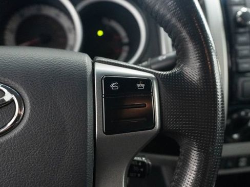 Used 2013 Toyota Tacoma 4x4 Double Cab w/ TRD Off-Road Pkg image 10