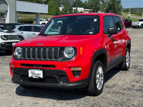 Used 2023 Jeep Renegade Latitude AWD/4WD image 10