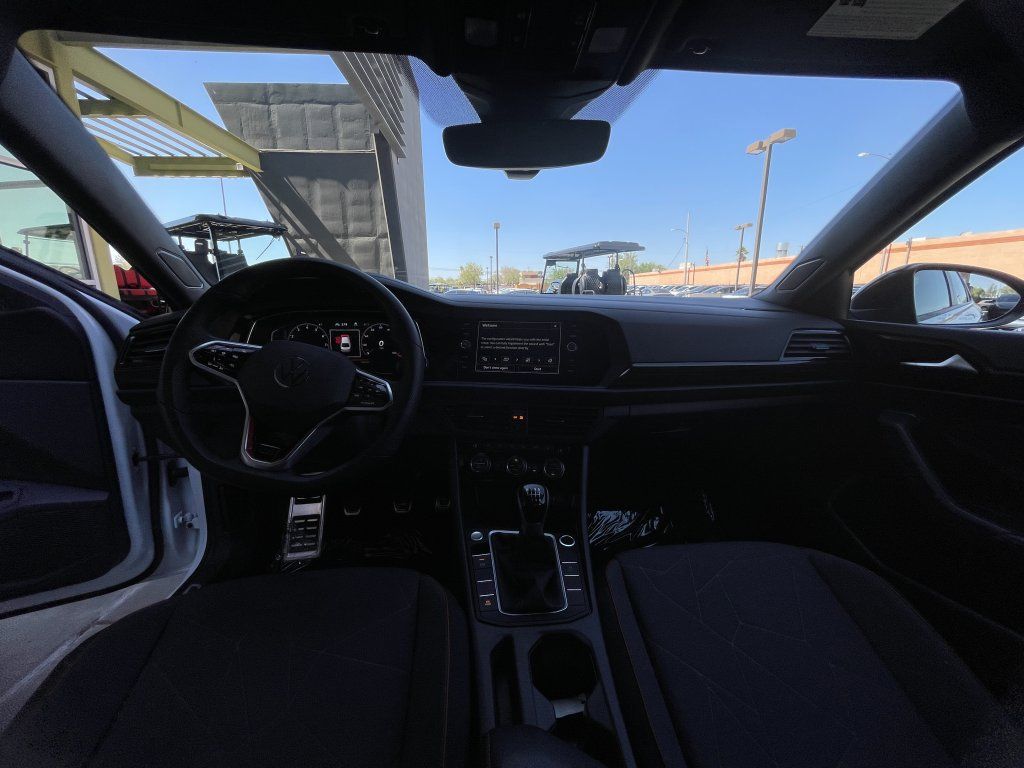 Used 2024 Volkswagen Jetta GLI 40th Anniversary Edition FWD image 21