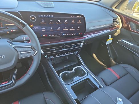 New 2026 Chevrolet Traverse RS image 24