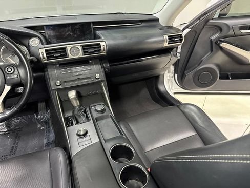 Used 2015 Lexus IS 250 RWD image 22