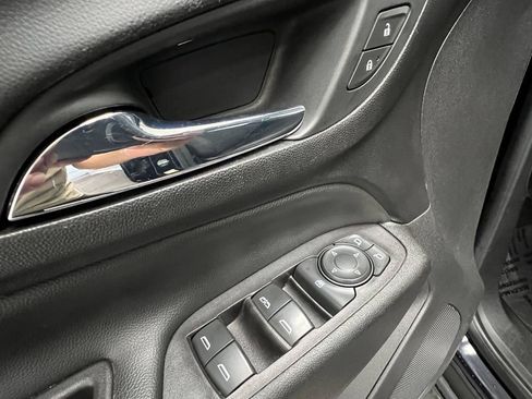 Used 2021 Chevrolet Equinox LT AWD/4WD image 23
