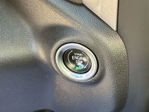 Used 2022 GMC Sierra 1500 Pro w/ Convenience Package AWD/4WD image 19