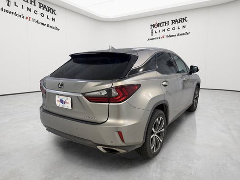 Used 2018 Lexus RX 350 FWD w/ Premium Package image 4