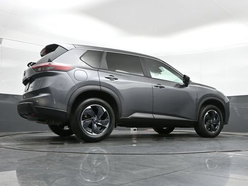 Used 2025 Nissan Rogue SV AWD/4WD image 40