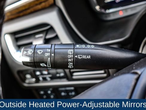 Used 2022 Chevrolet Suburban Premier image 28