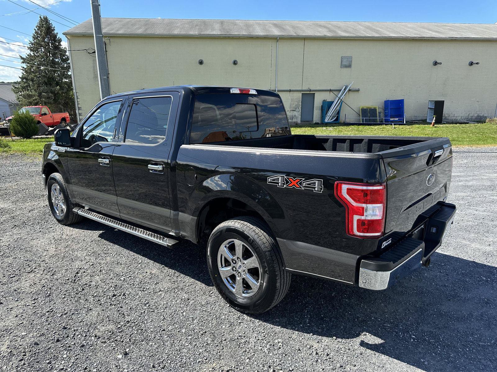 Used 2019 Ford F150 XLT w/ Equipment Group 302A Luxury AWD/4WD image 5