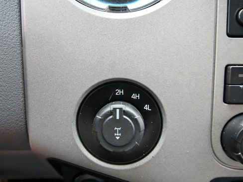 Used 2016 Ford F350 XLT w/ XLT Value Package image 33