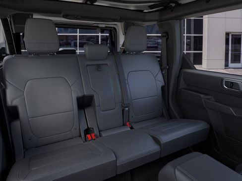 New 2026 Ford Bronco Outer Banks AWD/4WD image 11