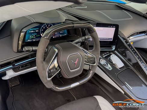 Used 2024 Chevrolet Corvette Z06 RWD image 28