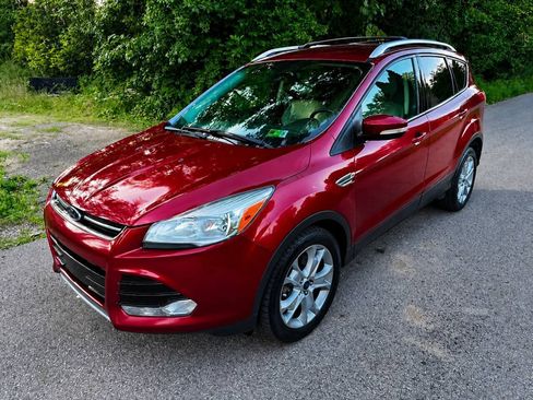 Used 2015 Ford Escape Titanium FWD image 2