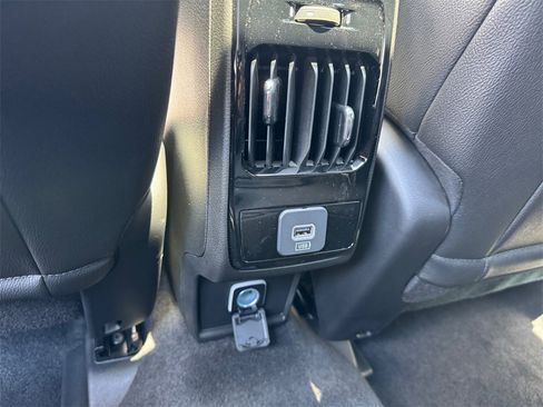 New 2025 Jeep Compass Limited w/ Sun & Sound Group image 17