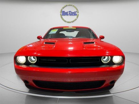 Used 2019 Dodge Challenger SXT w/ Cold Weather Group AWD/4WD image 7